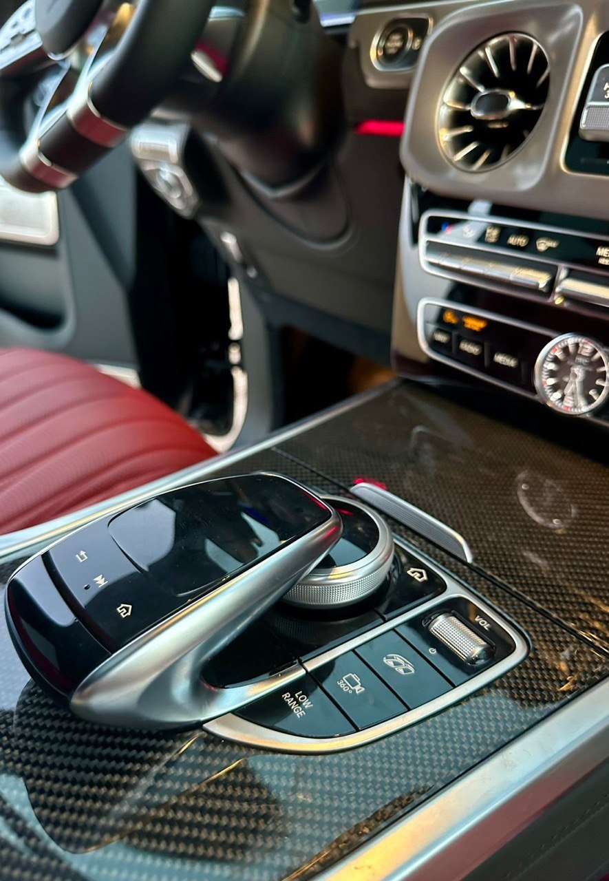 Mercedes G-Class interior