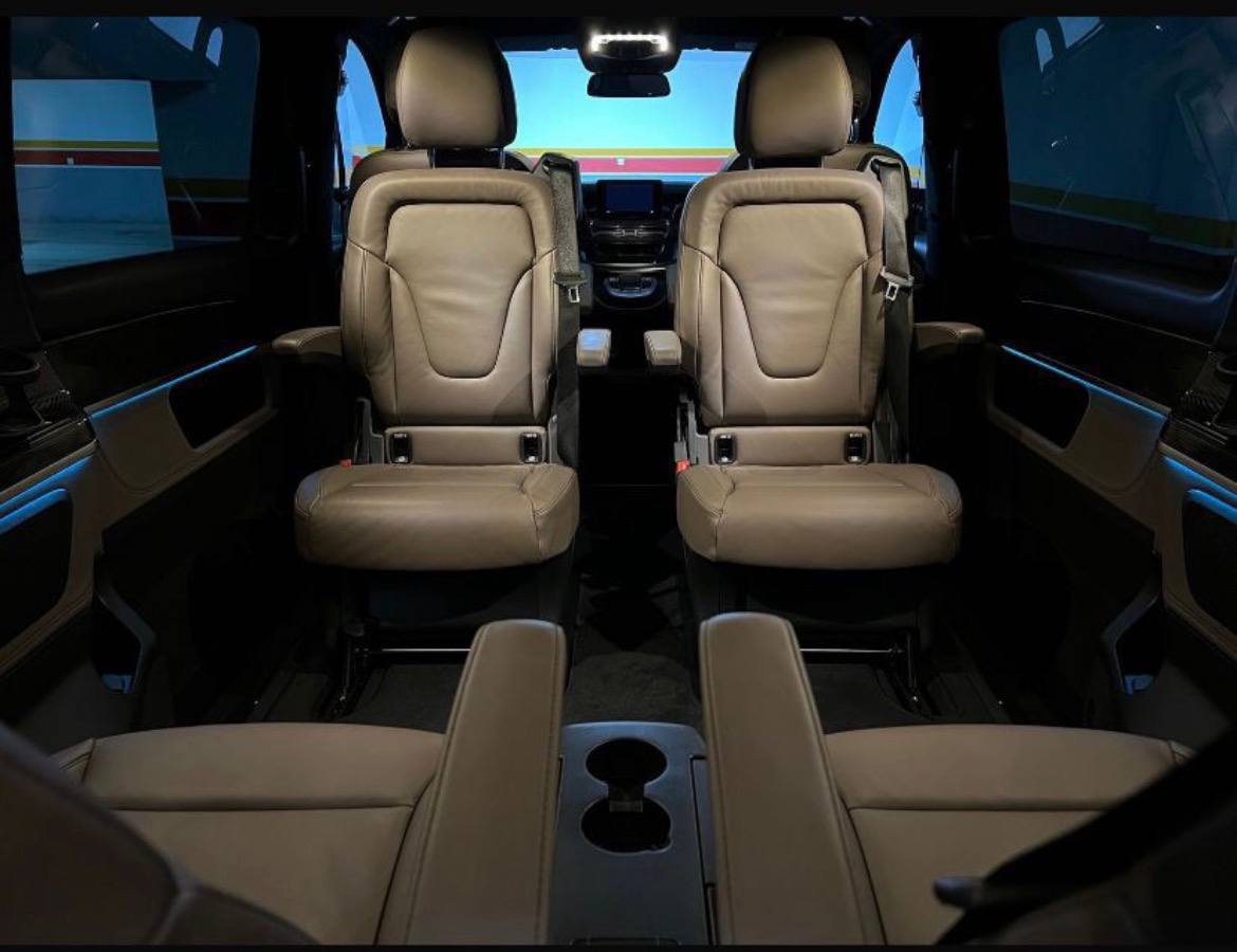 Mercedes Class V interior